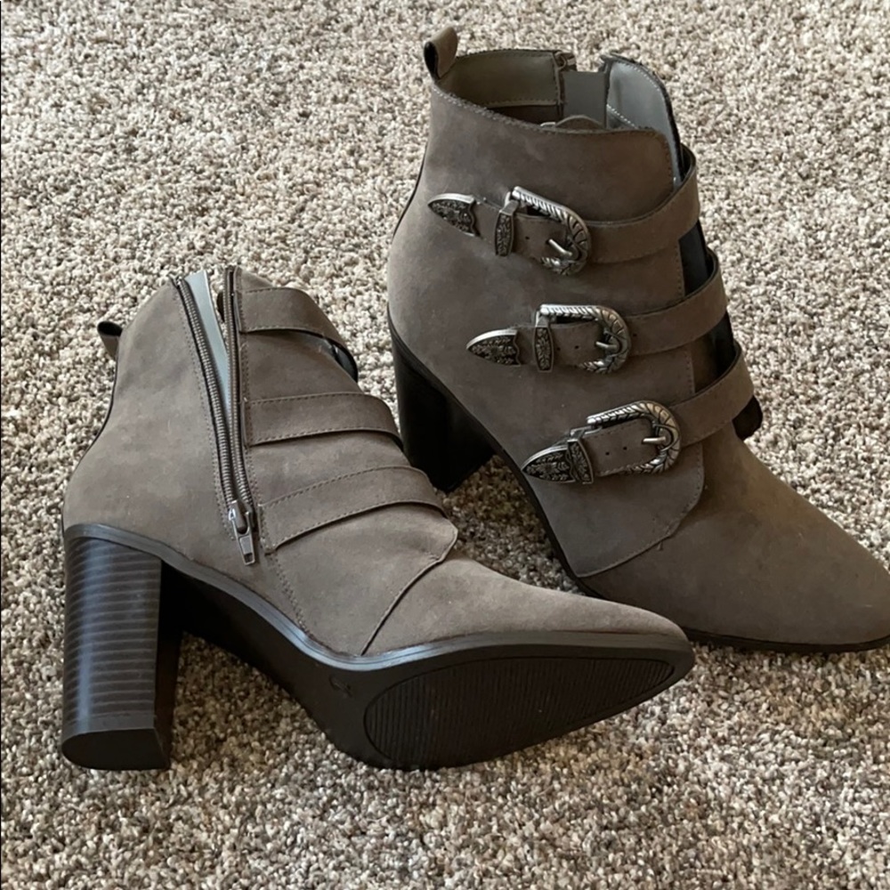 Western style buckle bootie